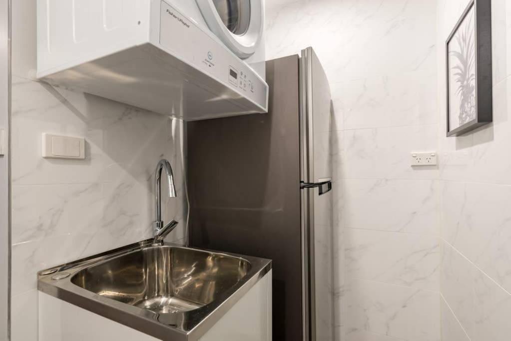 1 Private Double Bed In Sydney Cbd Near Train Uts Darlinghar&Icc&C Hinatown Hotel Exterior photo